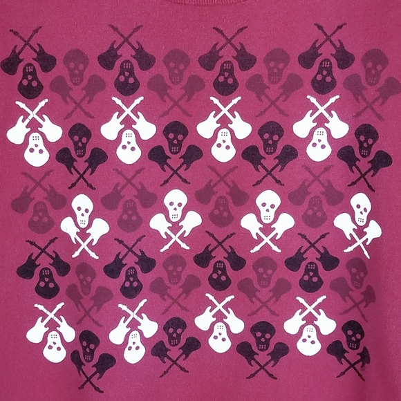 Childs Skull & Guitar Crossbones T-shirt sz. 5T - Picture 4 of 5